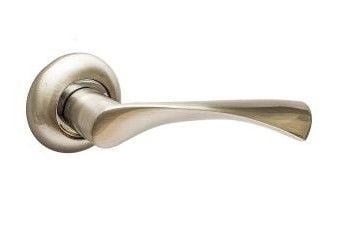 Ручка на круглій розетці HISAR  AR-100 SN/CP spindle 140mm