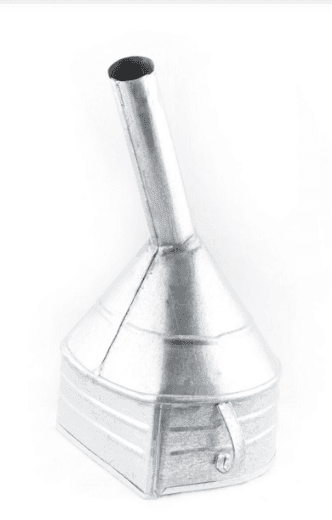 Лійка металева для вантажівок 5л коса FM005