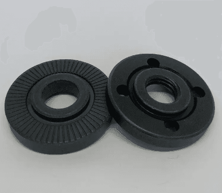 Гайка до болгарки фланець 125 (розпарована)