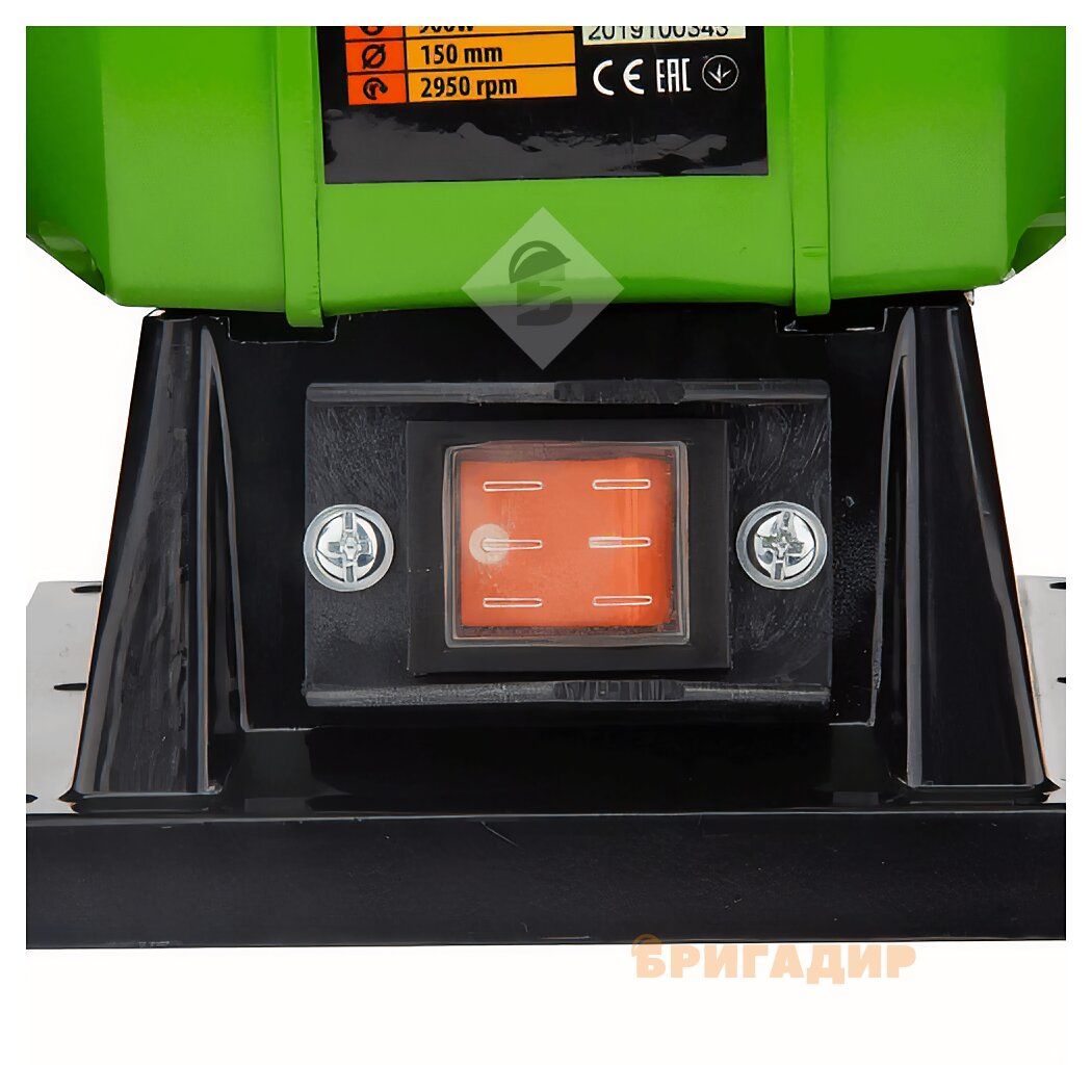 Точильний верстат ProCraft 150/900 в роботі