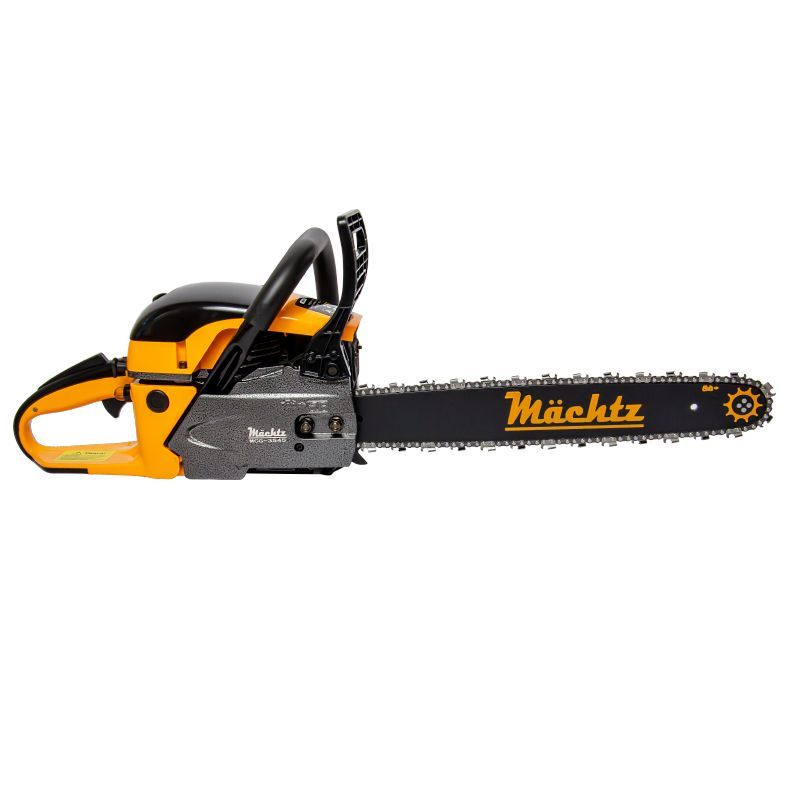 Бензопила Mächtz MCG-3545 в роботі
